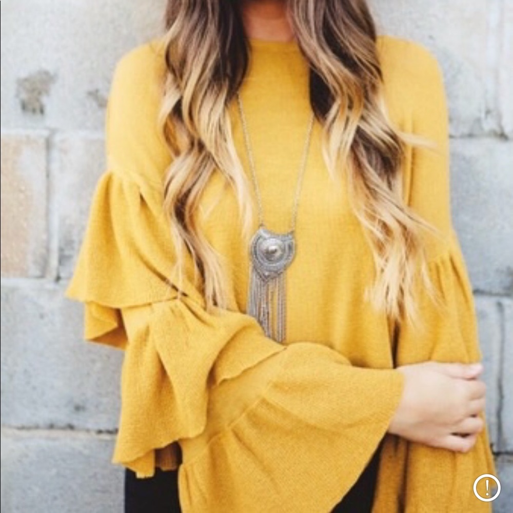 Gianni Bini Mustard ruffle sleeve sweater